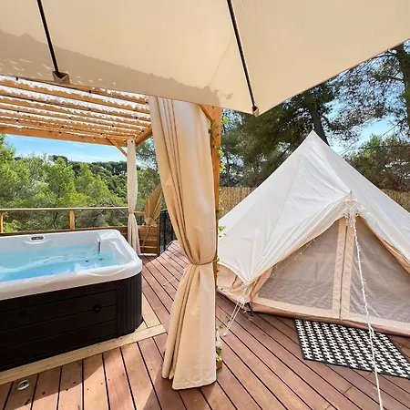 Tente Mfg Chez C&c, Exclusivement Reservee Aux Adultes Luxury tent *